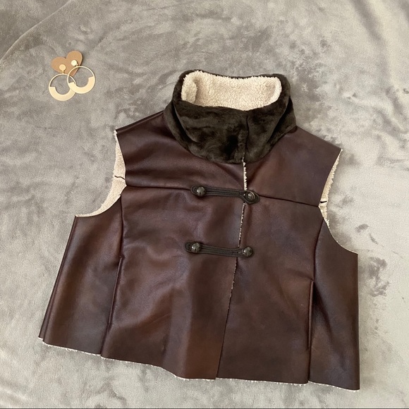 Jennifer Lopez Jackets & Blazers - Jennifer Lopez Wool Suede turtleneck